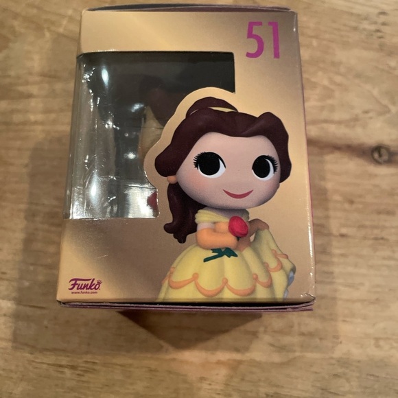 NIB Funko Minis Disney Princess #51 Belle Beauty & The Beast - Picture 6 of 7